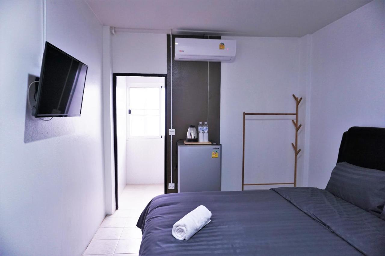 7 เฮาส์ Aparthotel เชียงใหม่ ภายนอก รูปภาพ