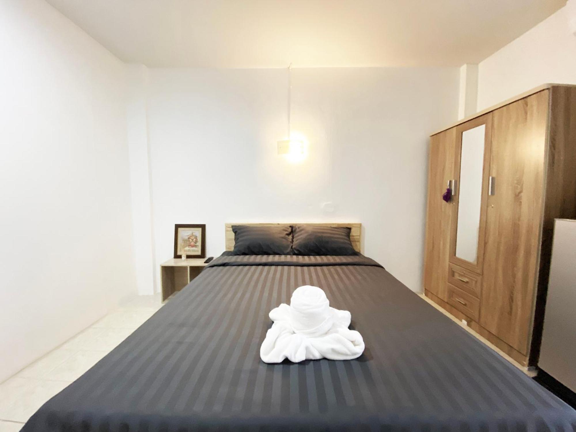 7 เฮาส์ Aparthotel เชียงใหม่ ภายนอก รูปภาพ