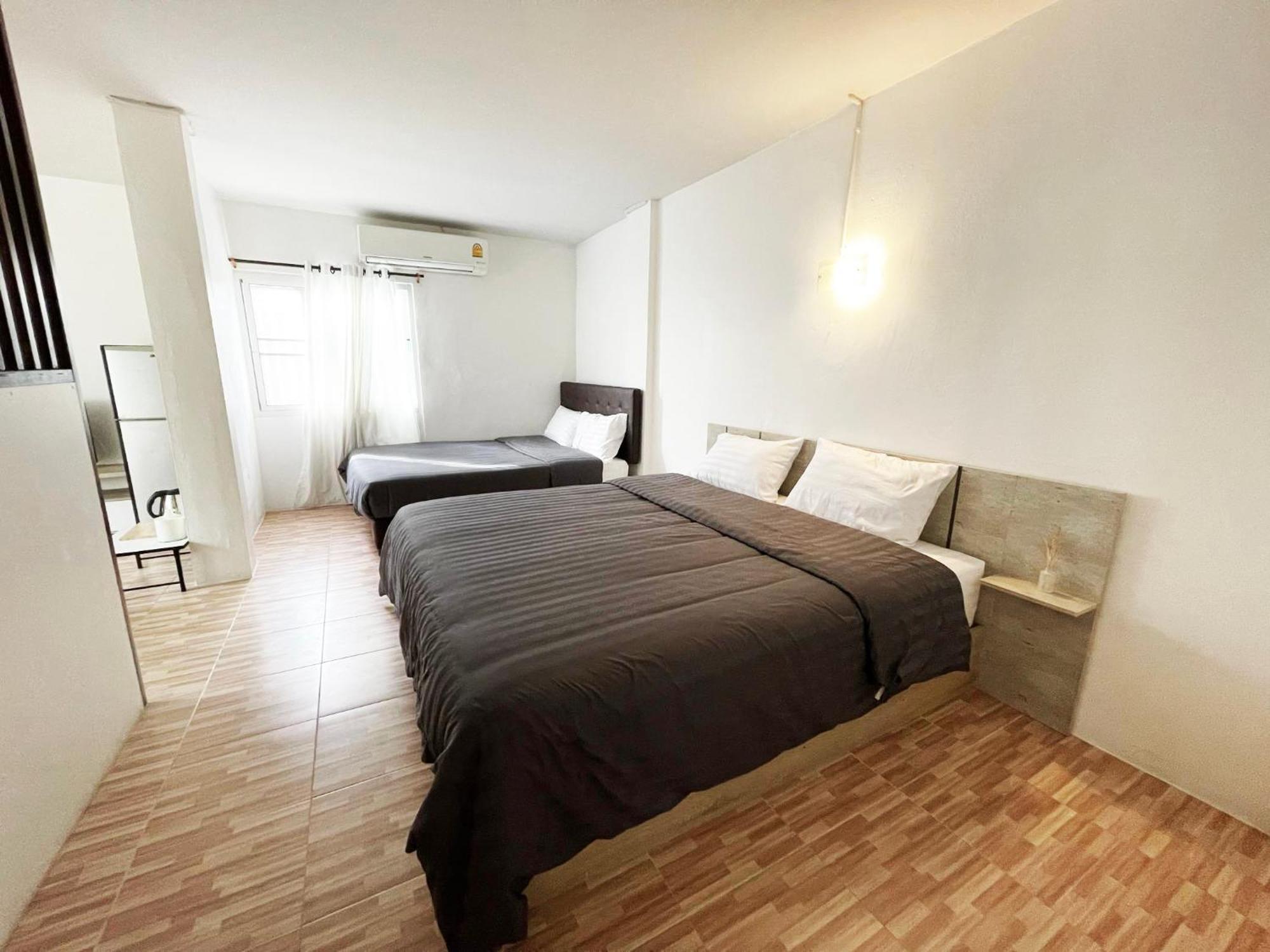 7 เฮาส์ Aparthotel เชียงใหม่ ภายนอก รูปภาพ