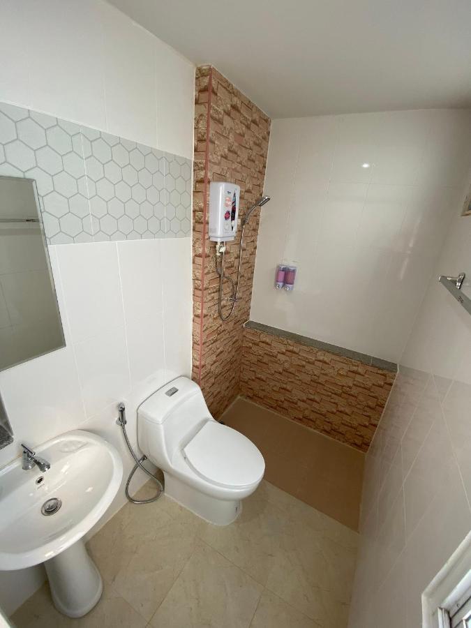 7 เฮาส์ Aparthotel เชียงใหม่ ภายนอก รูปภาพ