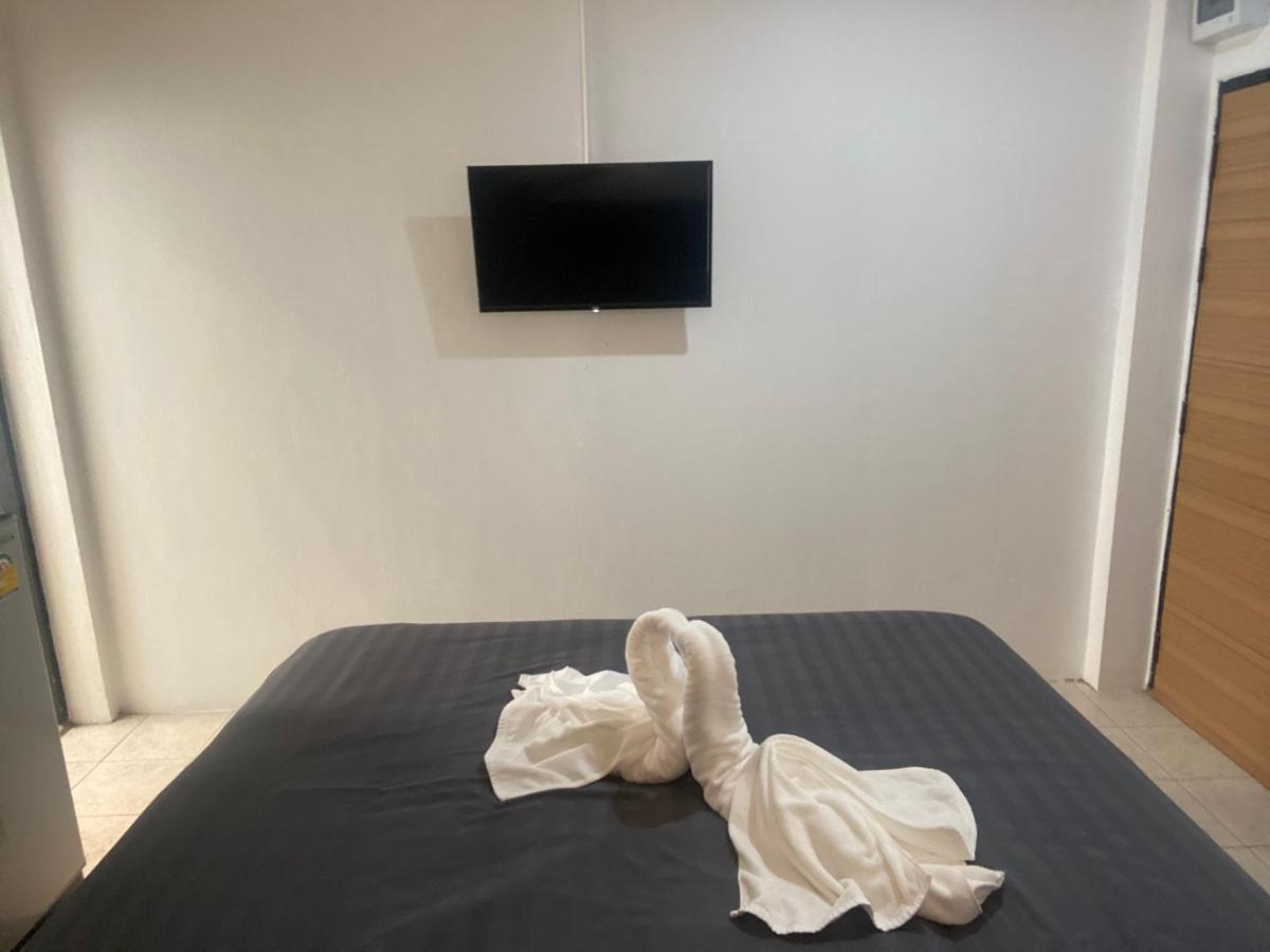 7 เฮาส์ Aparthotel เชียงใหม่ ภายนอก รูปภาพ
