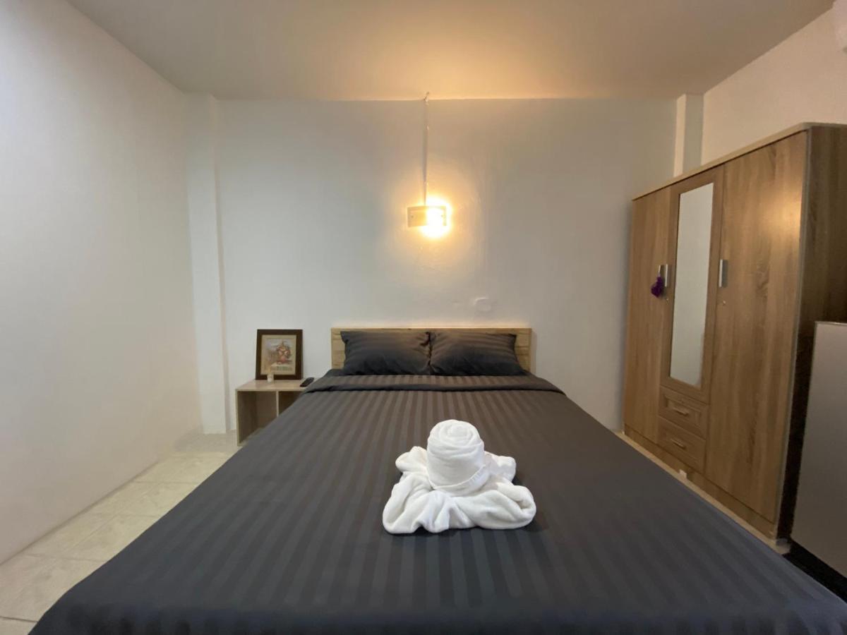 7 เฮาส์ Aparthotel เชียงใหม่ ภายนอก รูปภาพ